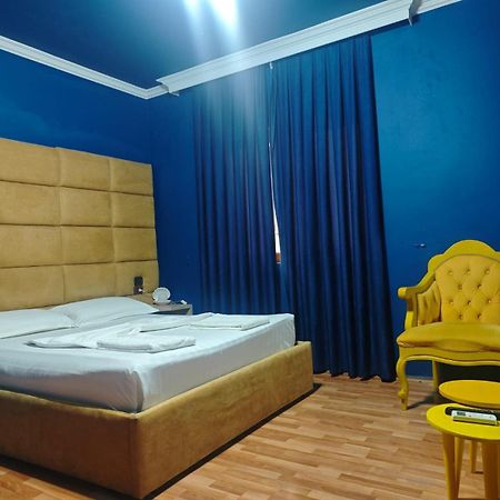 Boutique Artist Hotell Tirana Exteriör bild