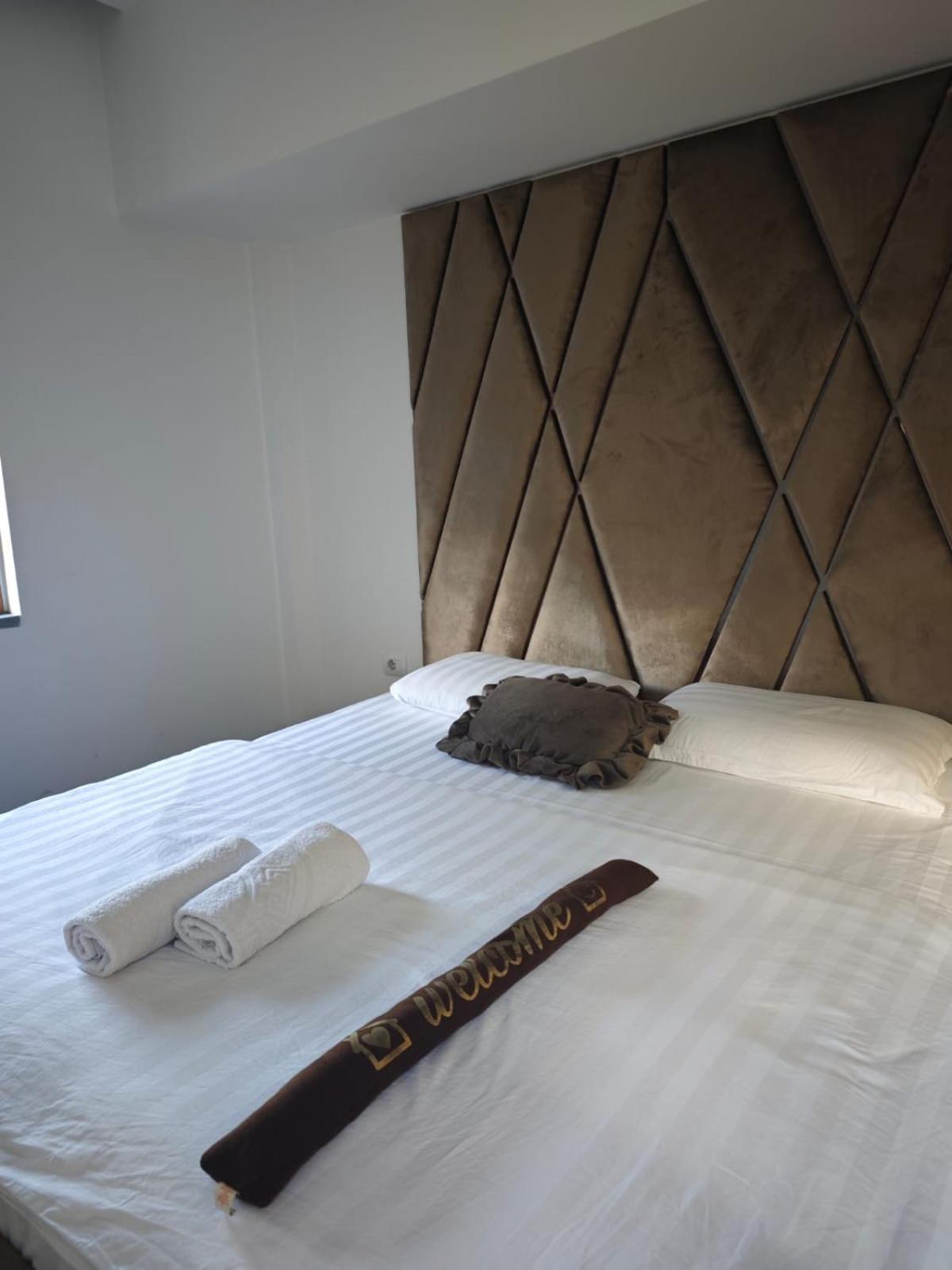 Boutique Artist Hotell Tirana Exteriör bild