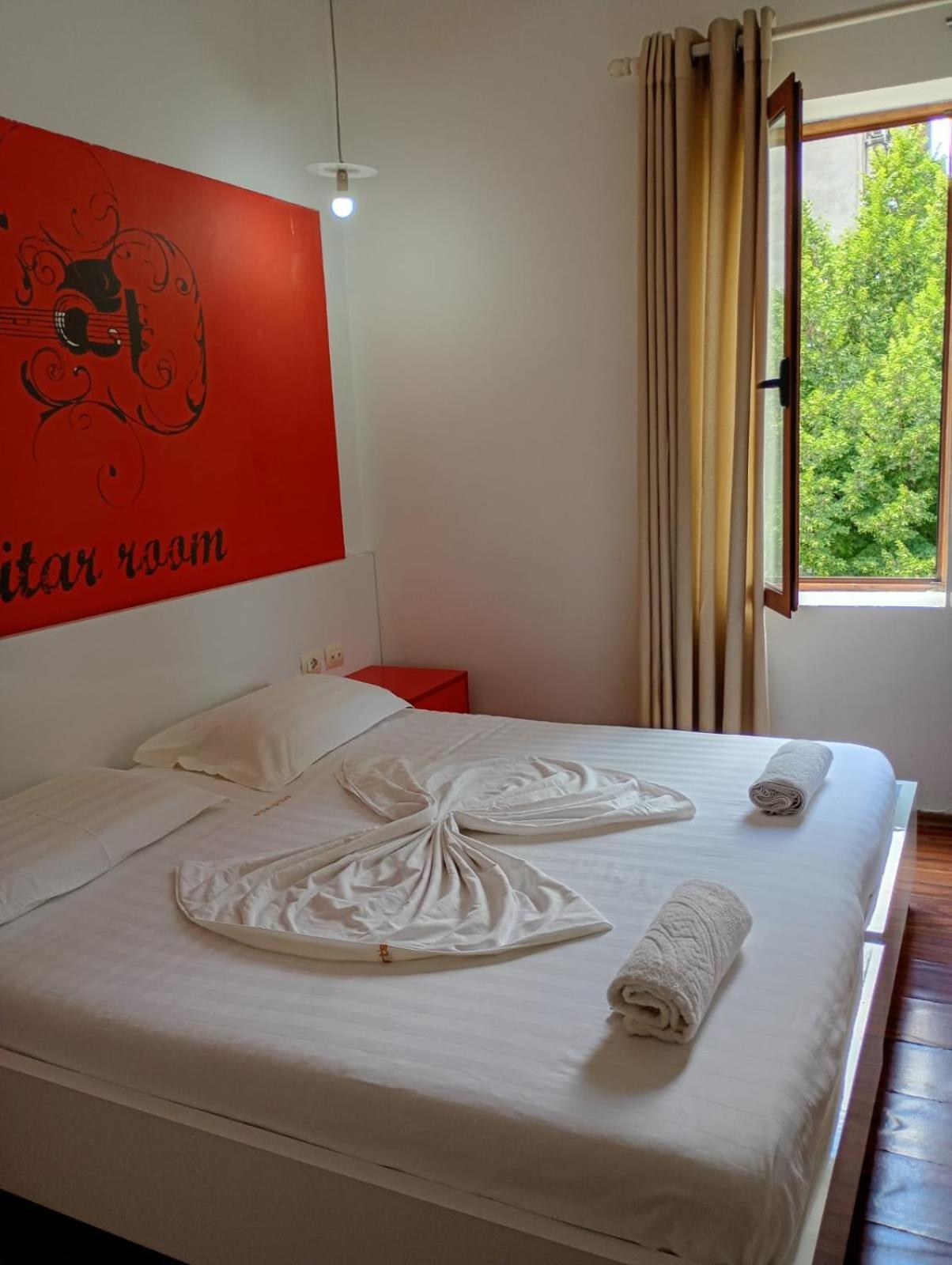 Boutique Artist Hotell Tirana Exteriör bild