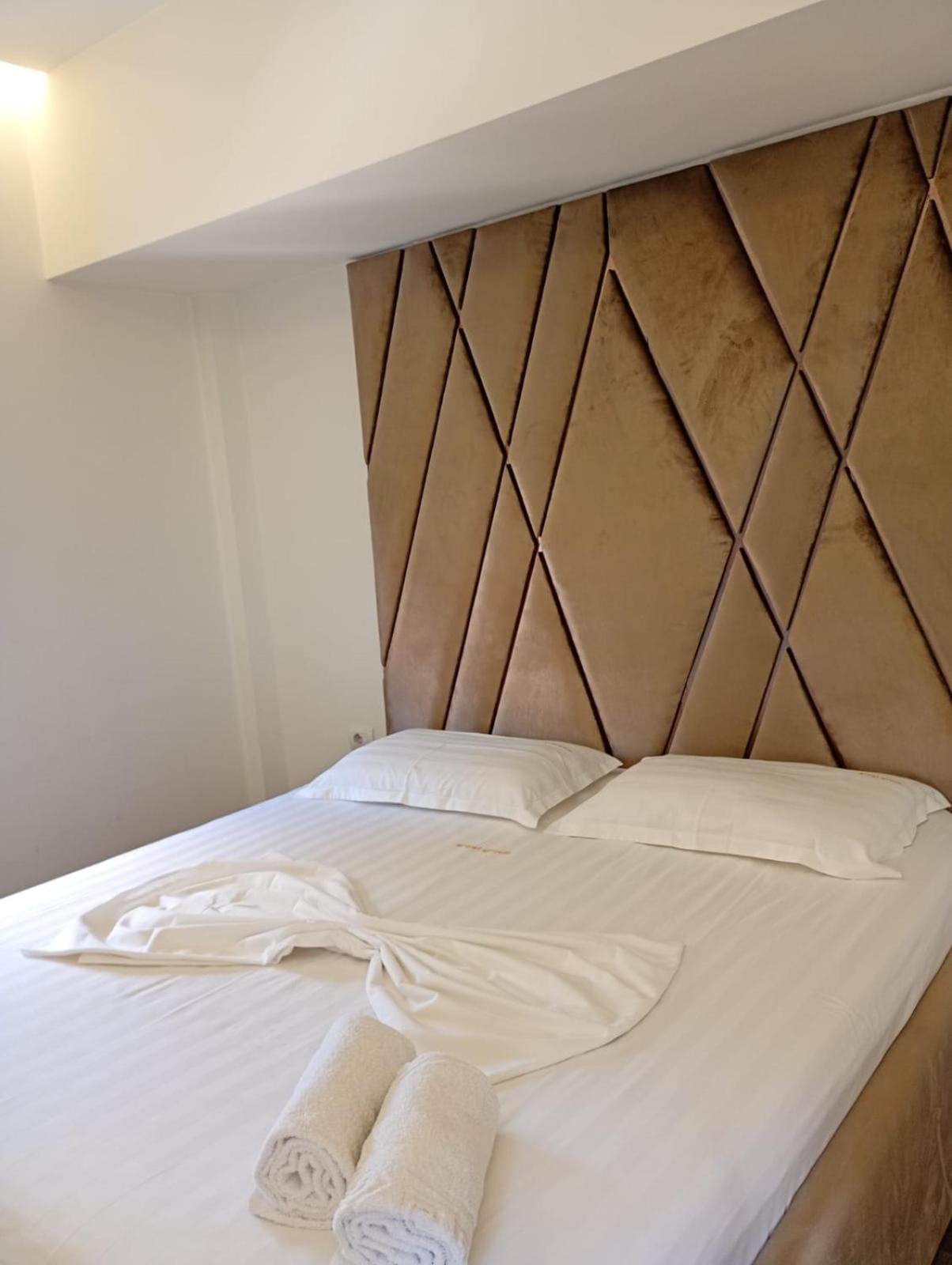 Boutique Artist Hotell Tirana Exteriör bild