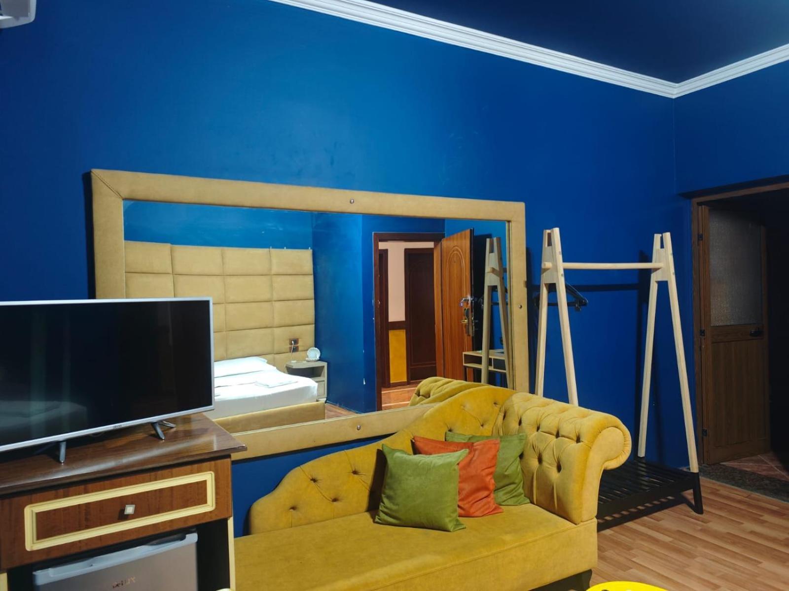 Boutique Artist Hotell Tirana Exteriör bild