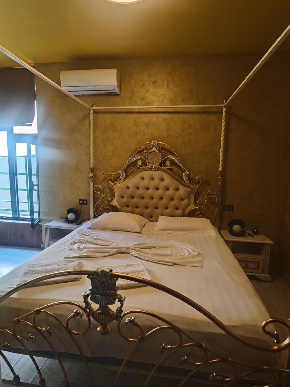 Boutique Artist Hotell Tirana Exteriör bild